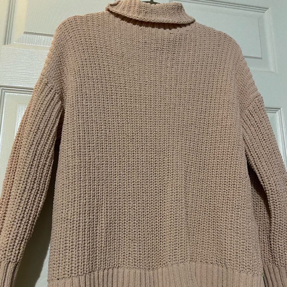 Aerie Oversized Light Pink Turtleneck Sweater